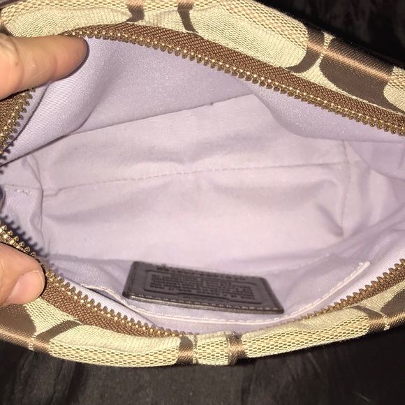 Coach mini bag. Used once. Comes with duster. - Picture 5 of 7